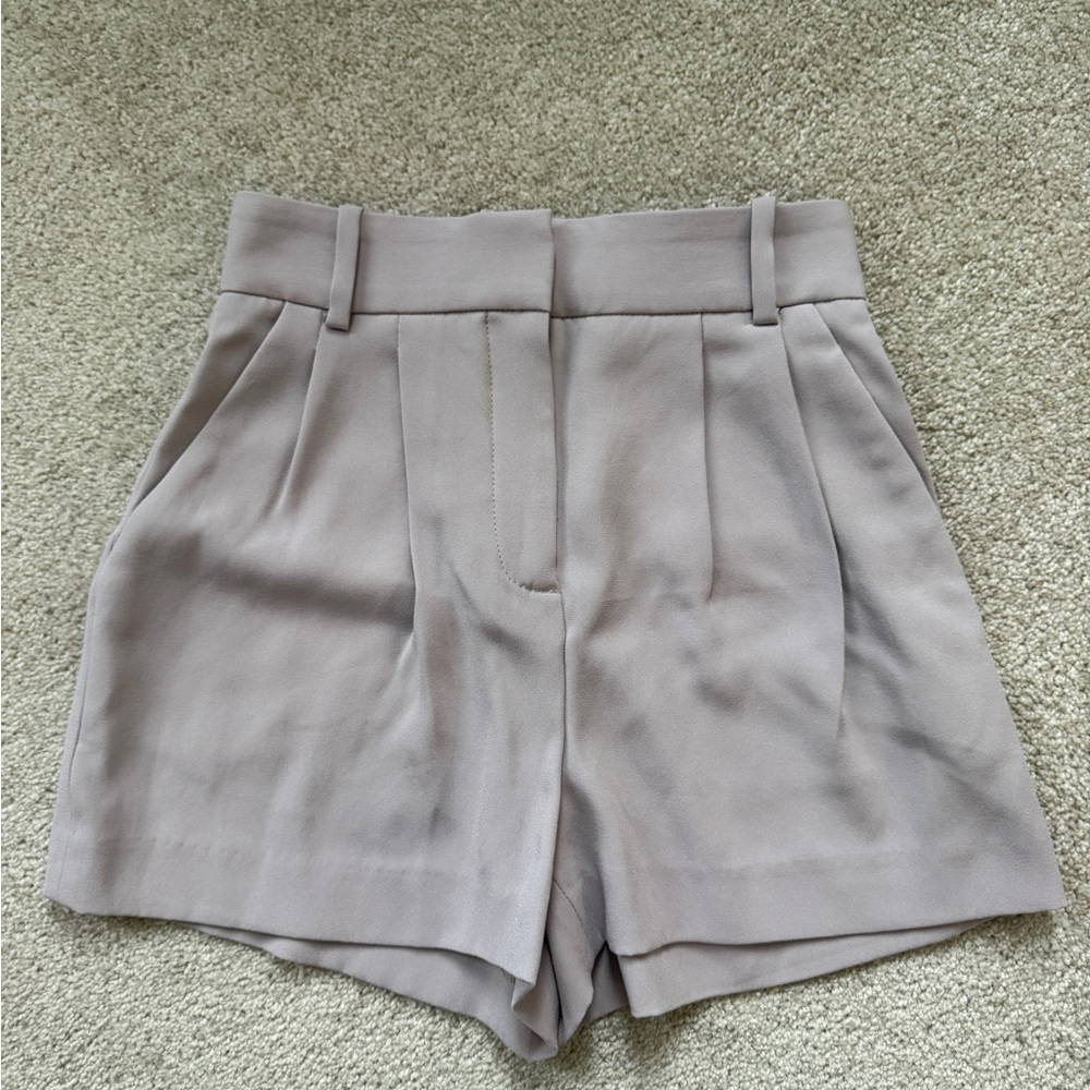 Babaton Aritzia Dress Shorts